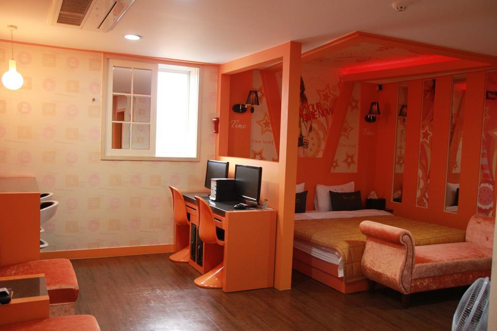 Time Motel Кёнджу Экстерьер фото